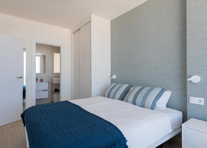 Elegant Living With Great Views Of Las Canteras Beach